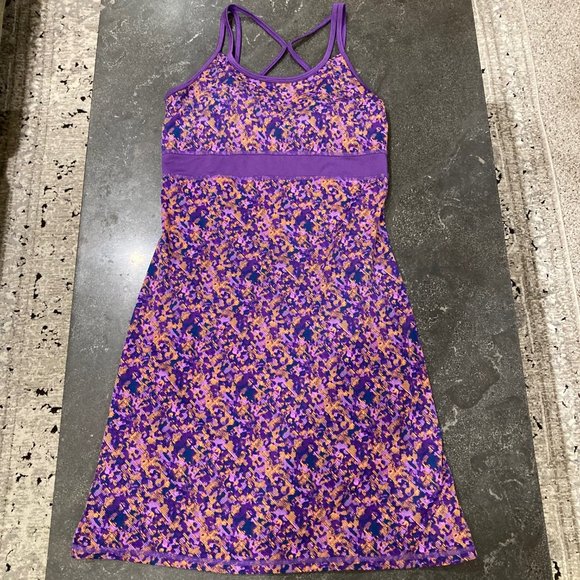 GAIAM Dresses & Skirts - GAIAM Sz Small Yoga Dress  LIKE NEW